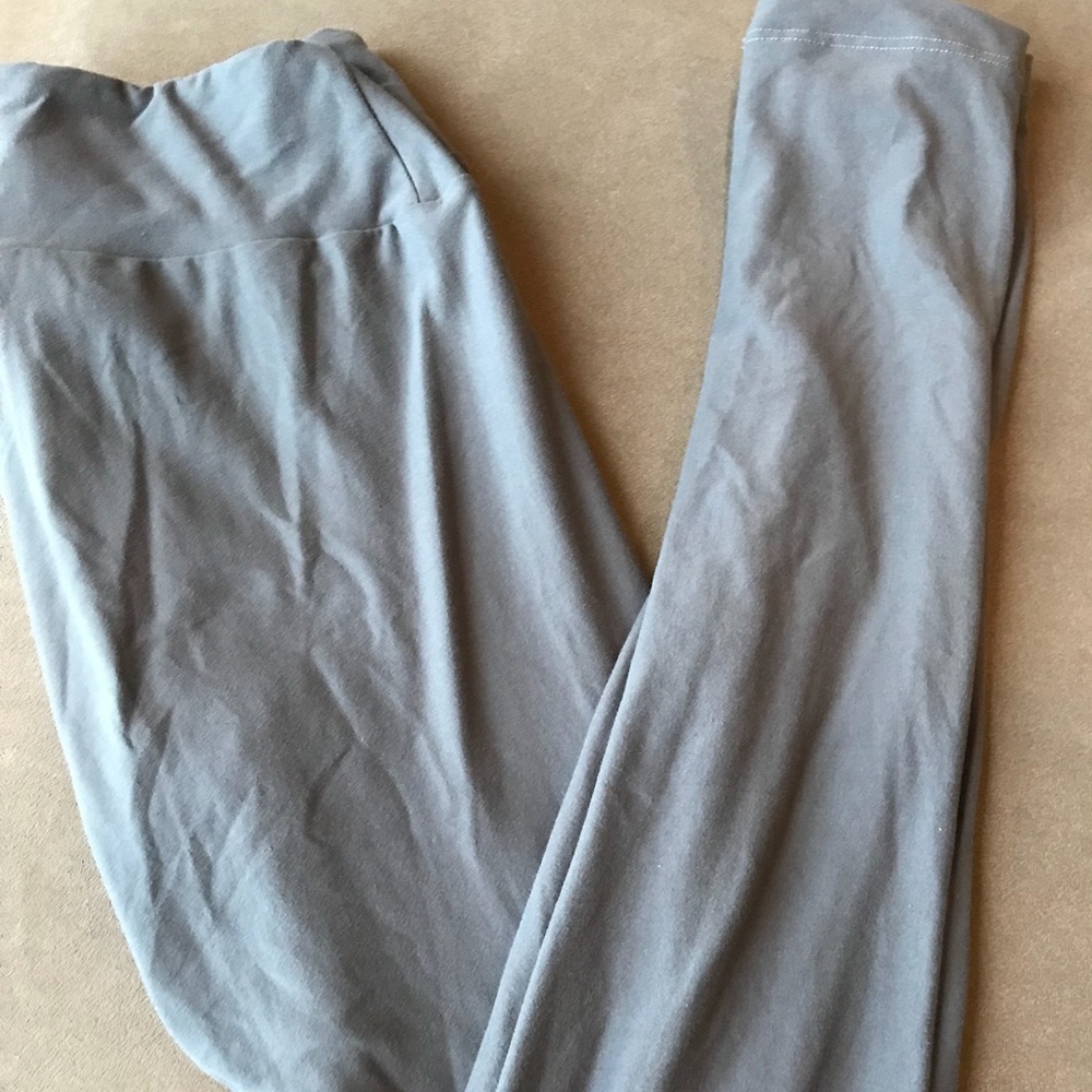 Gray Lularoe leggings